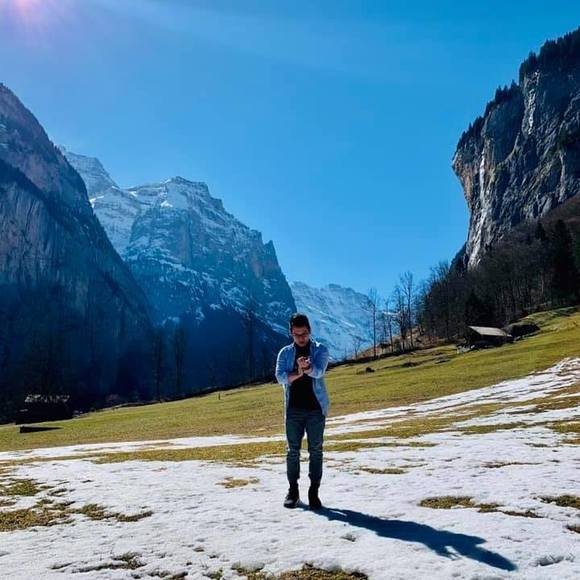 Meet your Posher, Ku - Picture 1 of 1